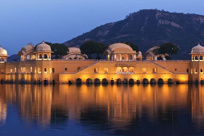 Golden Triangle Tour 4 Nights 5 Days - Day one: Mughal Delhi and the monuments of New Delhi