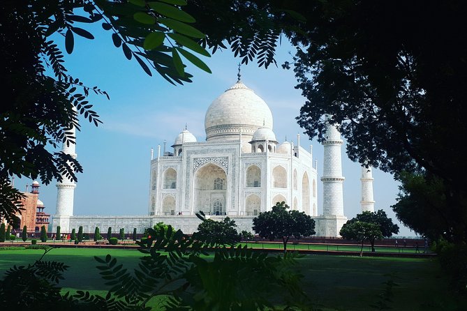 Golden Triangle Tour Package Delhi Agra Jaipur - Day one: Delhi from Qutub Minar to India Gate