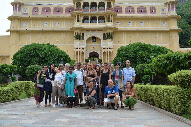Golden Triangle tour with Khajuraho and Varanasi tour - Day 2: Old Delhi, New Delhi, then Jaipur