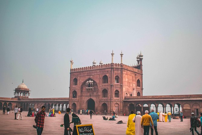 Guided 3‑hour rickshaw ride through Old Delhi with transfers - Chawri Bazaar, where the ride begins