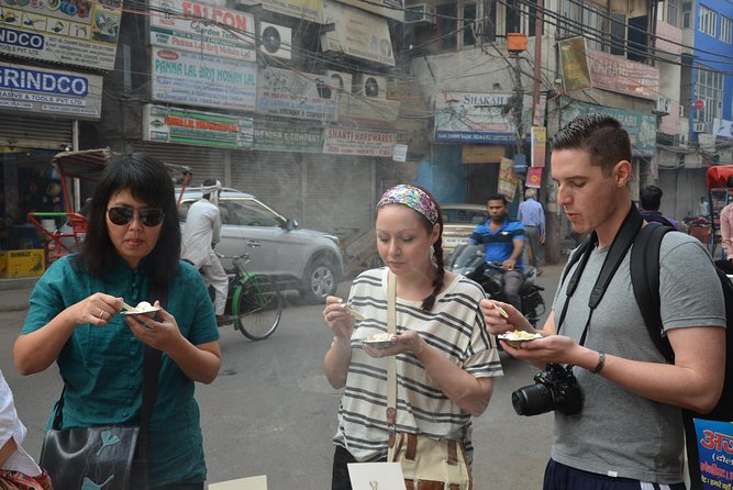 Half-Day Food Tour with Cycle Rickshaw ride to Masterji Kee Haveli - Khari Baoli, Asia’s largest wholesale spice market