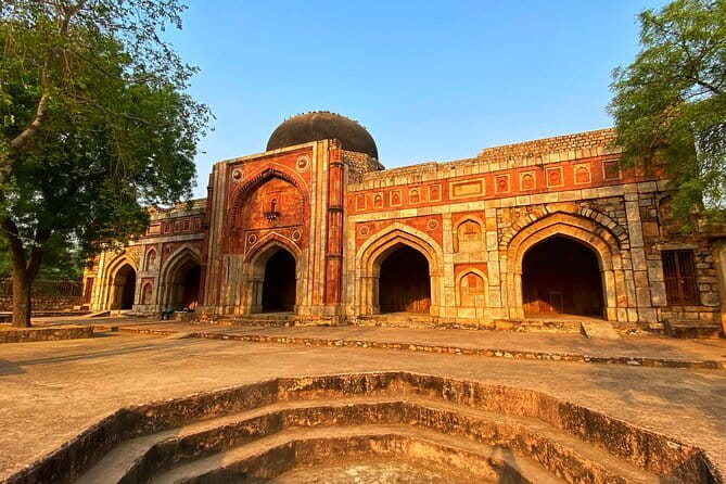 Half-Day Premium Delhi Heritage Cycling Tour - An Illustrious Tryst with time - Finishing at Devan’s Café