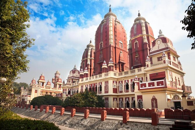 Half-Day Trip of Delhi's Temples & Spiritual Sites - A quick trip through Delhi’s spiritual character