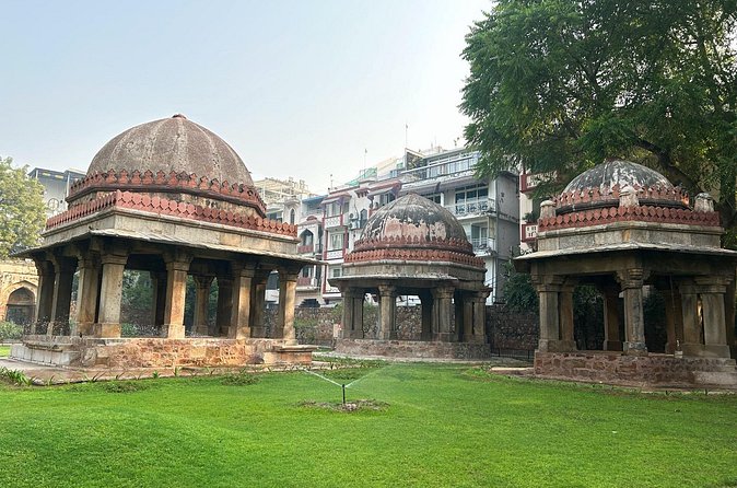 Hauz Khas Village: A Self Guided Walking Tour - App limits and how to avoid frustration
