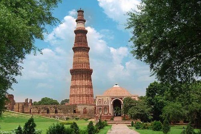 India Golden Triangle Tour 03 Nights 04 Days with Accommodation - What $460 covers, and where extra costs appear