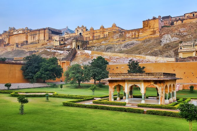 Jaipur Day Trip from Delhi by Car or Train – All Inclusive - Hawa Mahal, Jaipur’s famous pink facade