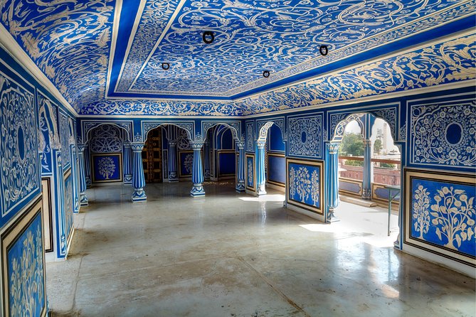 Jaipur Day Trip from Delhi by Car or Train – All Inclusive - City Palace and the royal center