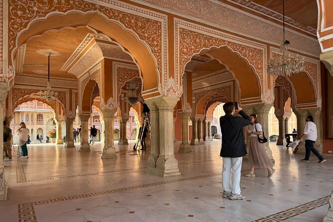 Jaipur: Full Day City Highlights Tour with Tour Guide - Panna Meena ka Kund and the logic of the stepwell