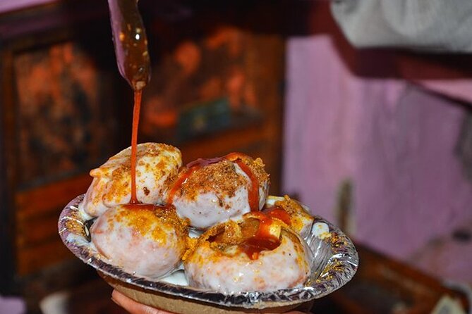Local Delhi Food Tour with Tour Guide - walk and taste street food - Entering Chandni Chowk by rickshaw