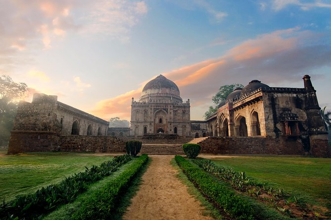 Lodhi Garden Heritage Walk - Walking among the Lodi tombs