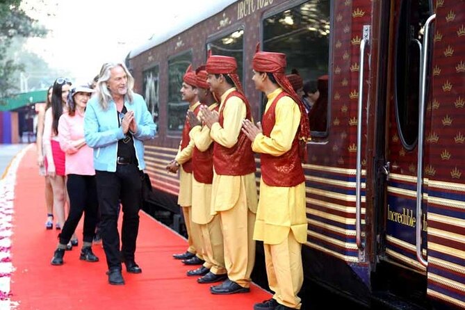 Luxury Taj Mahal Tour By SUPERFAST Train From Delhi - Why the train makes this Delhi day trip practical