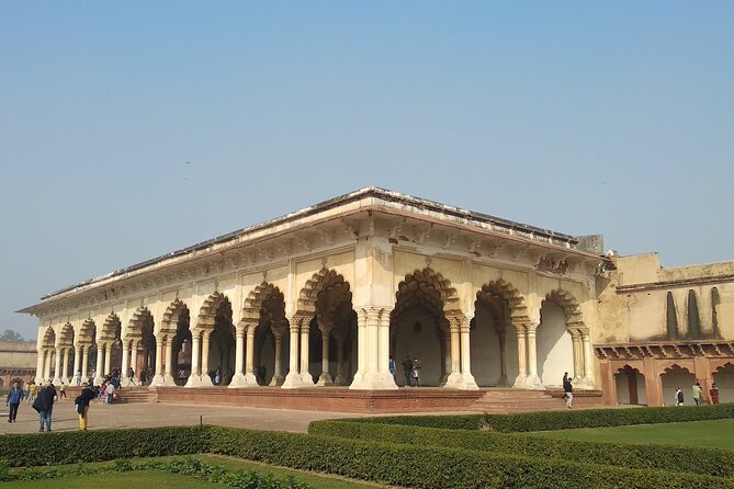 Luxury Taj Mahal Tour By SUPERFAST Train From Delhi - Agra Fort adds a different side of Mughal power