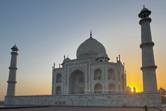 Luxury Taj Mahal Tour By SUPERFAST Train From Delhi - Who gets the best value from this tour