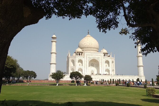 Luxury Taj Mahal Tour By SUPERFAST Train From Delhi - Meeting your guide at Agra Cantt