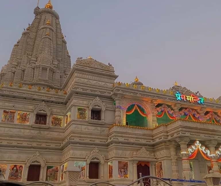 Magical Mathura Vrindavan Tour: Krishna's Homeland - Banke Bihari Temple: the most intense stop in Vrindavan