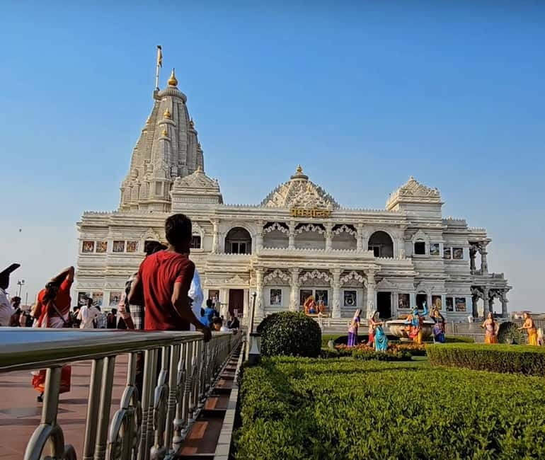 Magical Mathura Vrindavan Tour: Krishna's Homeland - Lunch in Vrindavan, with an important price detail