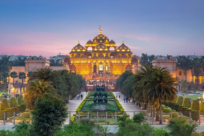 Mughal Heritage Tour Including Lodhi Garden, Humayun Tomb and Akshardham Temple - Humayun’s Tomb, the historical centerpiece