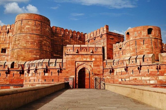 New Delhi:Agra Taj Mahal Private Car Sightseeing Tour - Setting out from Delhi, Noida, or Gurugram