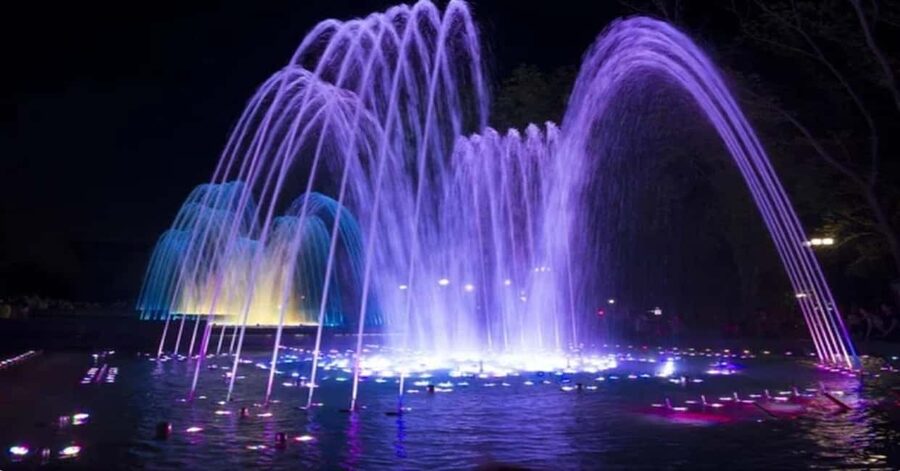 New Delhi: Akshardham Temple Light Show With Custom Add Ons - Seeing the Temple and Exhibitions