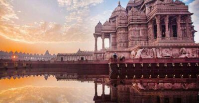 Akshardham Temple Tour with Water and Light Show