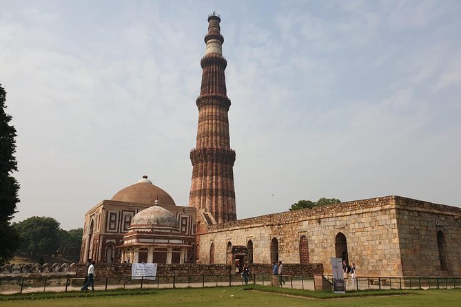 New Delhi and Old Delhi Private Tour 4-8 Hours - Customizable - One day, two very different Delhis