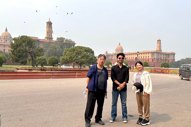 New Delhi and Old Delhi Tour Full Day - Jama Masjid and the crowded lanes of Old Delhi
