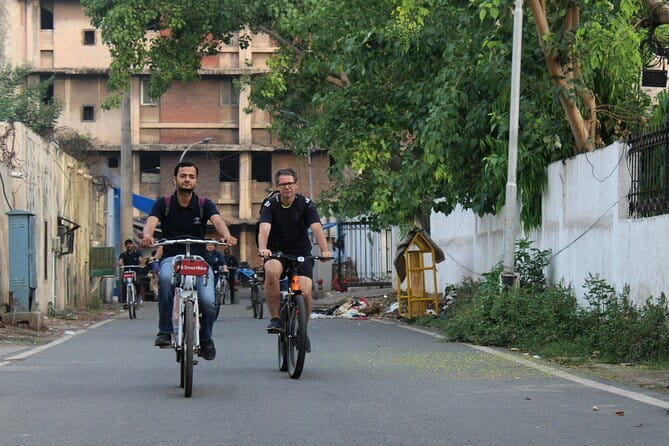 New Delhi Bicycle Tour - India Gate and the ceremonial heart of New Delhi