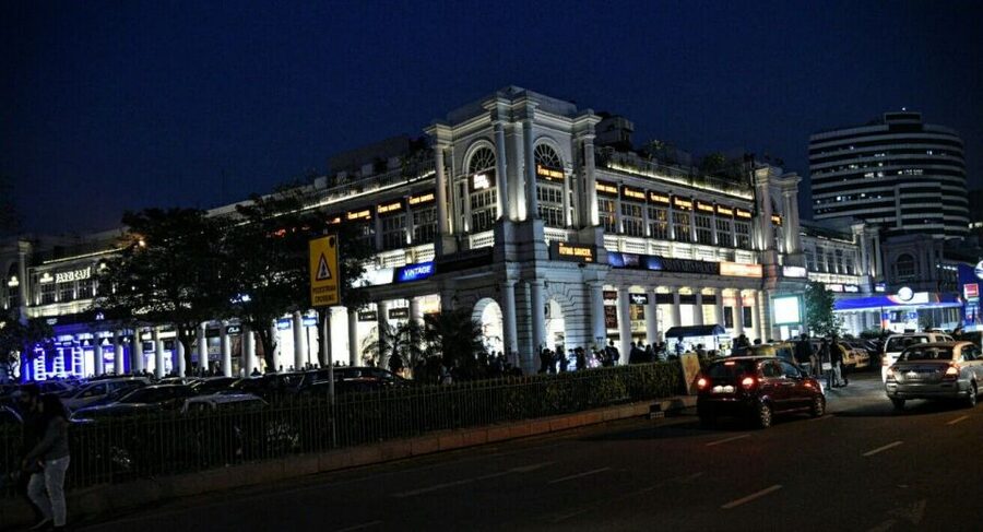 New Delhi: Delhi Night/ Evening Tour by Car - 4hr - Connaught Place, Delhi’s classic shopping circle