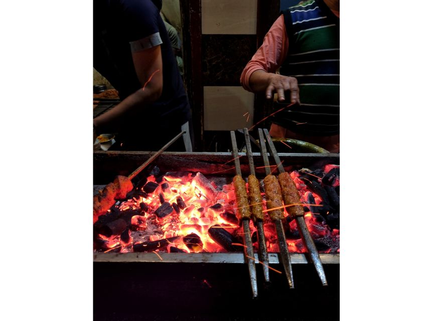 New Delhi: Guided Night Photography & Heritage Tour of Delhi - Starting at Jor Bagh Metro Station