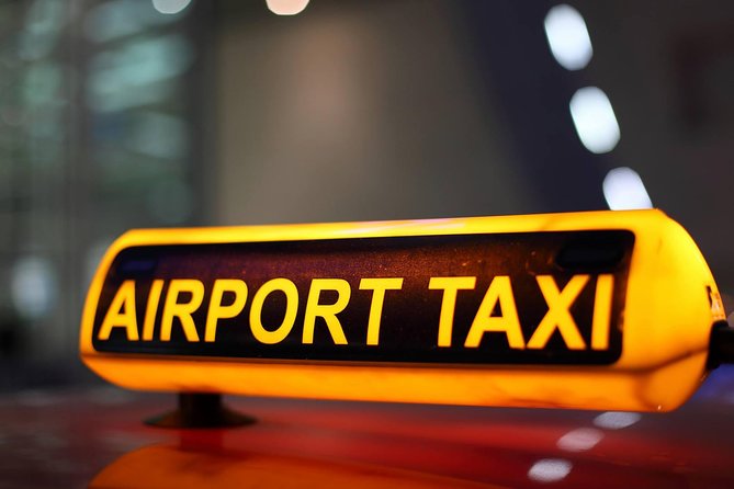 New Delhi Hotels to Delhi Airport drop: Private Transfers - A private ride through Delhi traffic