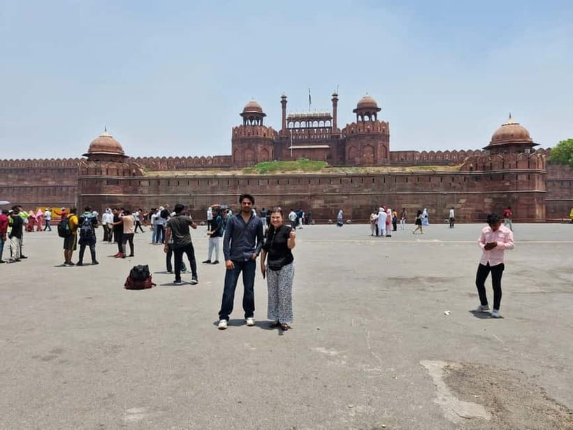 New Delhi & Old Delhi Private Guided Tour For 4-8 Hours - Jama Masjid opens the Old Delhi chapter