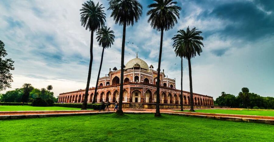 New Delhi: Private 3-Day Golden Triangle Tour with Lodging - Day two: Taj Mahal at sunrise, then Agra Fort