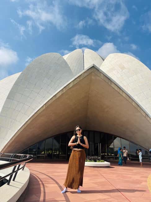 New Delhi: Private 5-Hour Sightseeing Tour with Hotel Pickup - Chandni Chowk by rickshaw