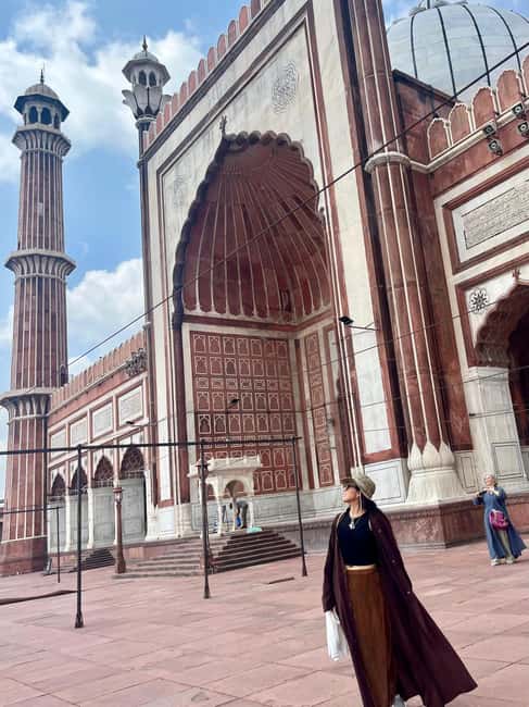 New Delhi: Private 5-Hour Sightseeing Tour with Hotel Pickup - India Gate, Parliament, and Rashtrapati Bhavan