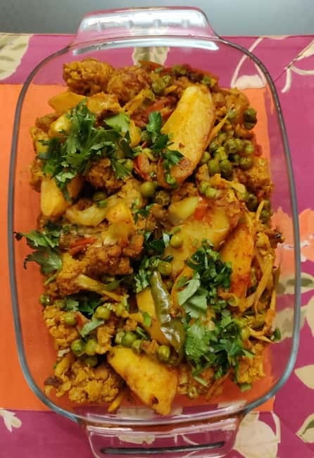 New Delhi: Traditional Indian Cooking Class & Market Visit - What you actually cook and eat