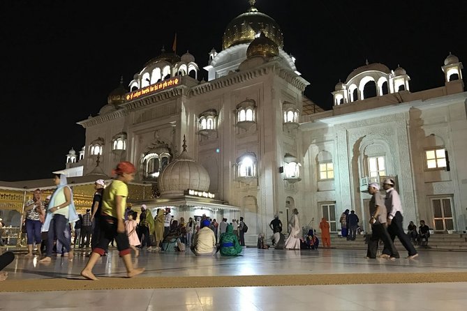 Night view Delhi Tour by AC Car From Delhi - India Gate and the ceremonial heart of New Delhi