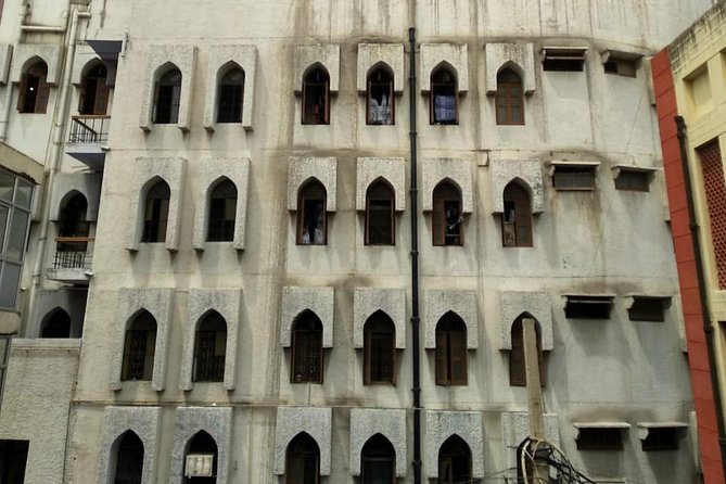 Nizamuddin Tour - Mosques, lanes, and the ordinary life between the sights