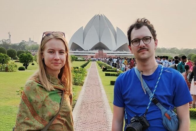 Old and New Delhi City Tour - Half or Full Day Options Available - Khari Baoli and the smell of Delhi