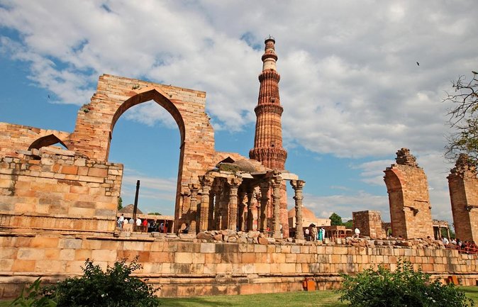Old and New Delhi city tour with Live tour guide - Key things to know before booking