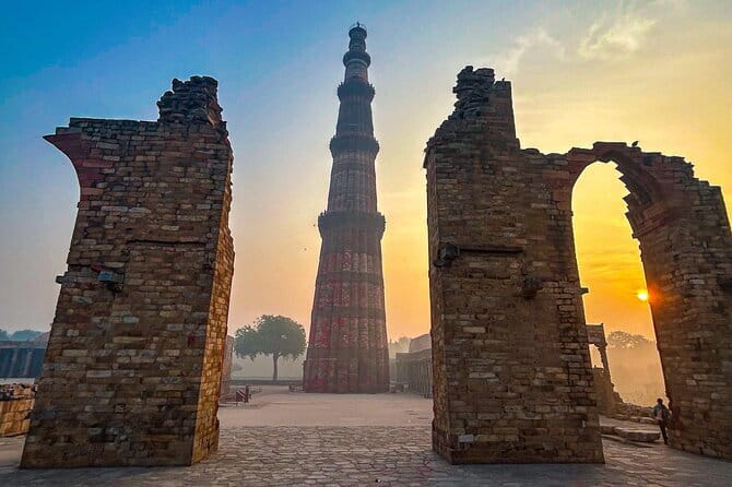 Old and New Delhi Delights Food, Culture and Heritage Tour - New Delhi’s grand avenues, seen from the vehicle