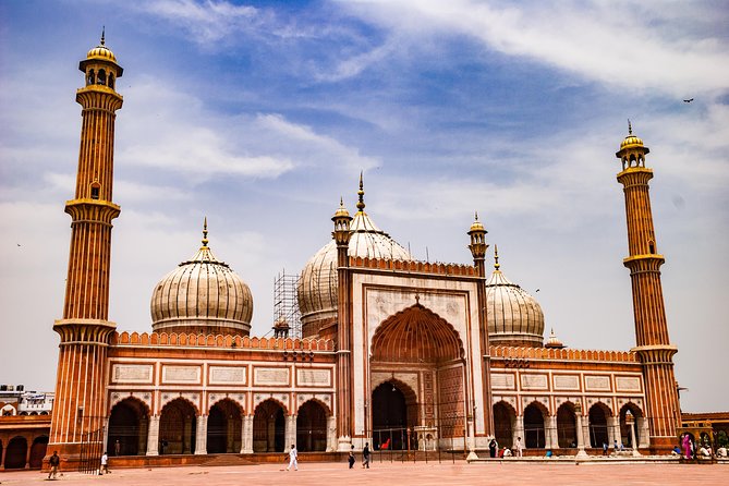 Old and New Delhi Full Day or Half Day Tour - Best of Delhi City - Jama Masjid and the Red Fort exterior