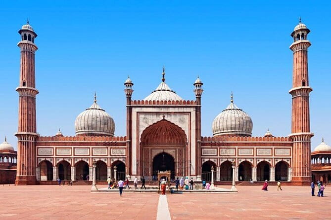 Old and New Delhi Private City Tour - Lotus Temple closes the sightseeing day