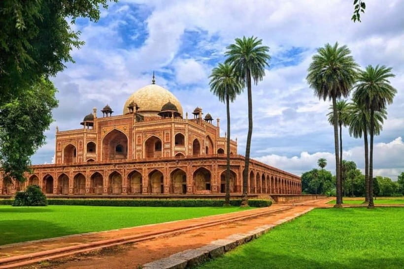 Old and New Delhi Private Full or Half Day Tour Upto 8 Hours - Jama Masjid and the first taste of Old Delhi