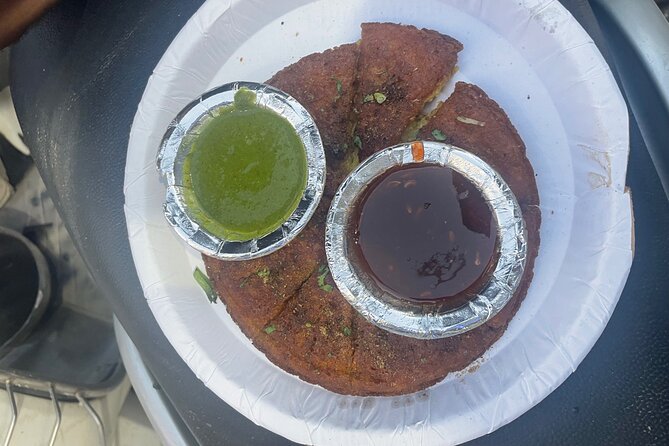 Old Delhi 15+ Food Tasting Walking Experience - Pani puri and the burst of street-food flavor