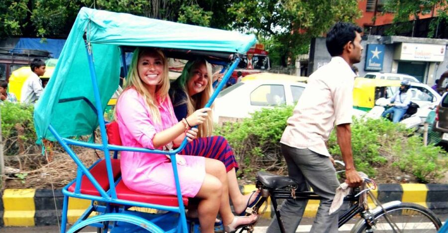 Old Delhi: 3-Hour Tuk-Tuk/Rickshaw Tour - Jain Mandir and the charitable bird hospital