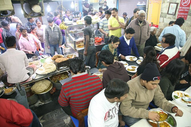 Old Delhi Food Walk by Haveli Dharampura [Private] - Jalebi, matar samosa, and the first sugar rush