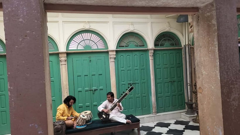Old Delhi Haveli with live Classical dance, music & cuisine - Two havelis and a small museum