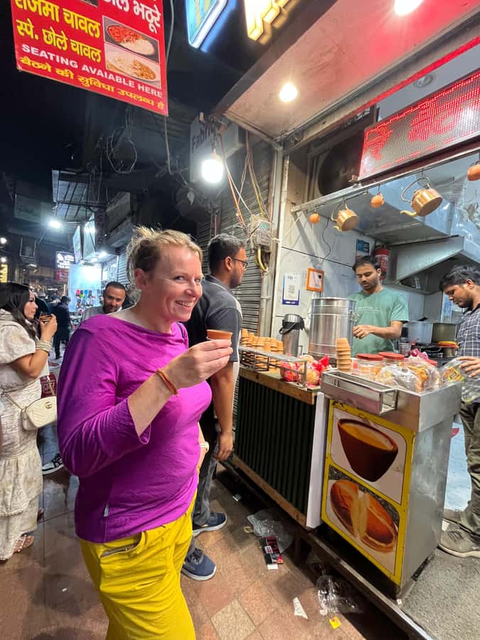 Old Delhi: Night Feast in Old Delhi Guided Food Tour - The walking route and tuk-tuk ride