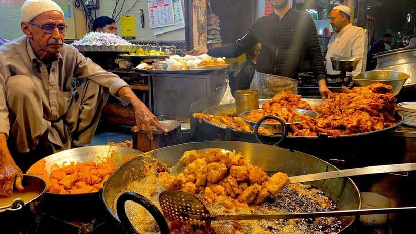 Old Delhi: Private Tour of Chandni Chowk, Tuk Tuk & Food - Khari Baoli and the smell of Old Delhi