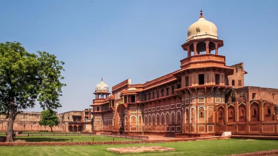Old Delhi: Private Tour of Chandni Chowk, Tuk Tuk Ride - India Gate and the ride past Parliament House
